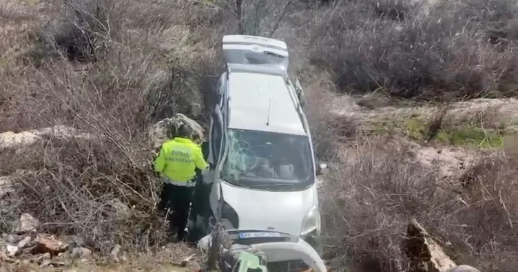 Adıyaman’da devrilen otomobildeki 4 kişi yaralandı