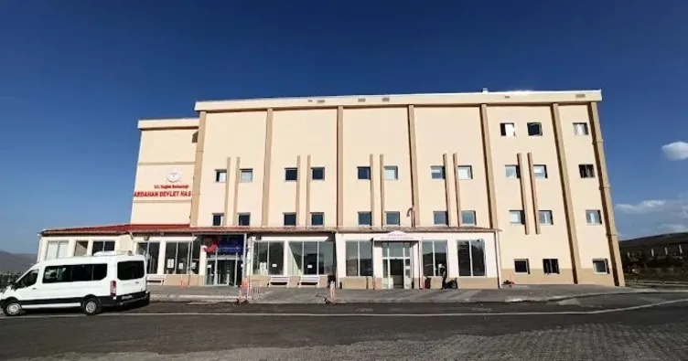 Ardahan’da bıçaklı kavga! 2 kişi yaralandı