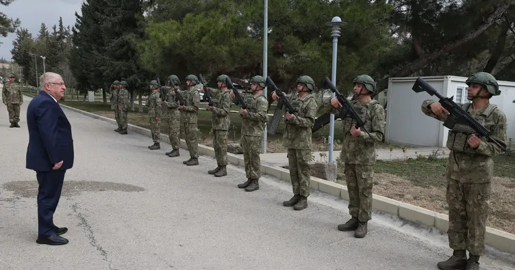Bakan Güler, 11’inci Hudut Tugay Komutanlığı’nda incelemelerde bulundu