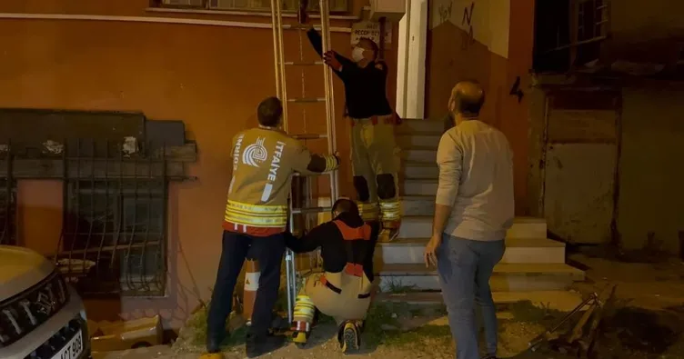 Edirne’de kan donduran olay! Komşular kötü koku sebebiyle şikayetçi oldu! Ekipler korkunç manzarayla karşılaştı