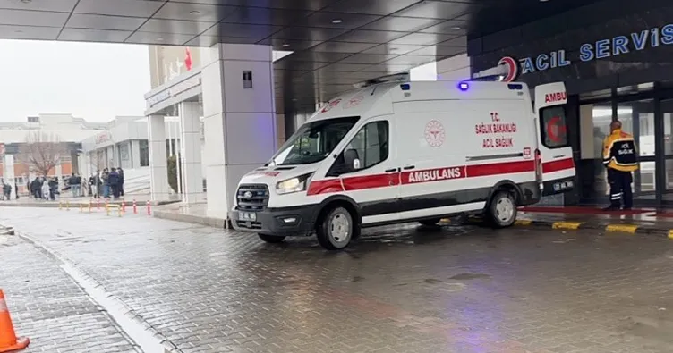 Elazığ’da inşaatta iskele çöktü: 4 işçi yaralandı