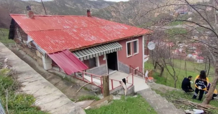 Gümüşhane’de vakıf görevlileri temizlik için gittikleri evde yaşlı adamı ölü buldu