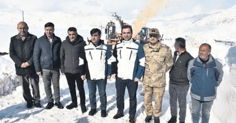 Karla mücadelede 20 binikilometrelik mesai