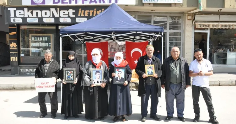 Muşlu ailelerin eylemi sürüyor