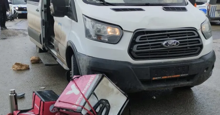 Okul servisi ile çarpışan motor kurye sürücüsü yaşamını yitirdi