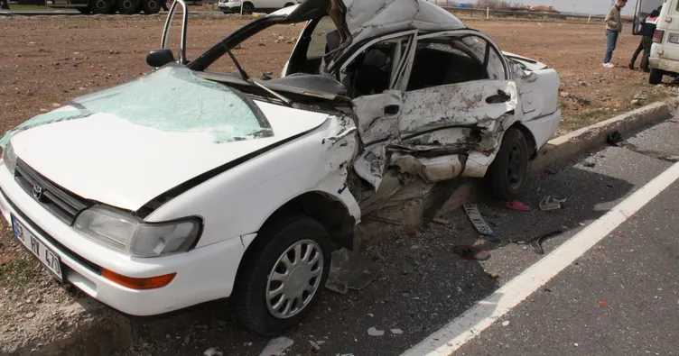 Aksaray’da kavşakta feci kaza: Otomobil ile kamyonet birbirine girdi! 1 ölü, 1 yaralı