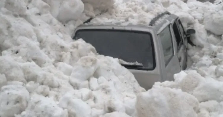 Trabzon’da çığ altında kalan 4 kişi kurtuldu