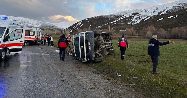 Van’da feci kaza: Minibüs takla attı! 11 yaralı
