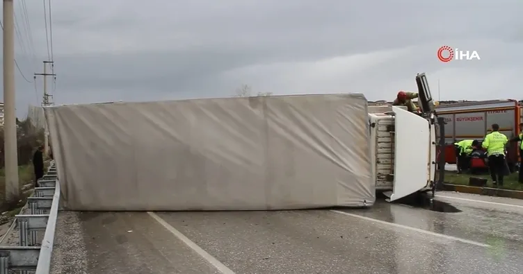 Yağışlı hava kazayı beraberinde getirdi